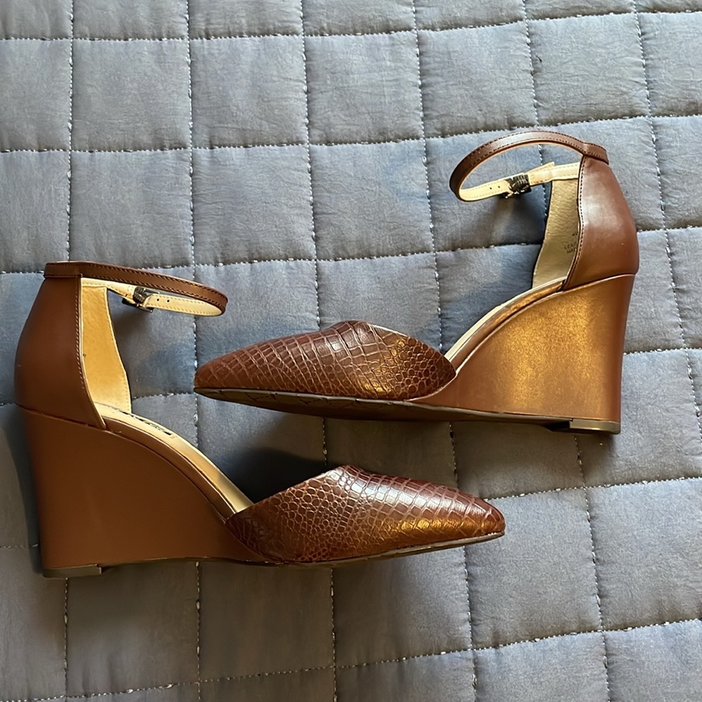 Violet & Red Pointed Toe Wedges - image 3